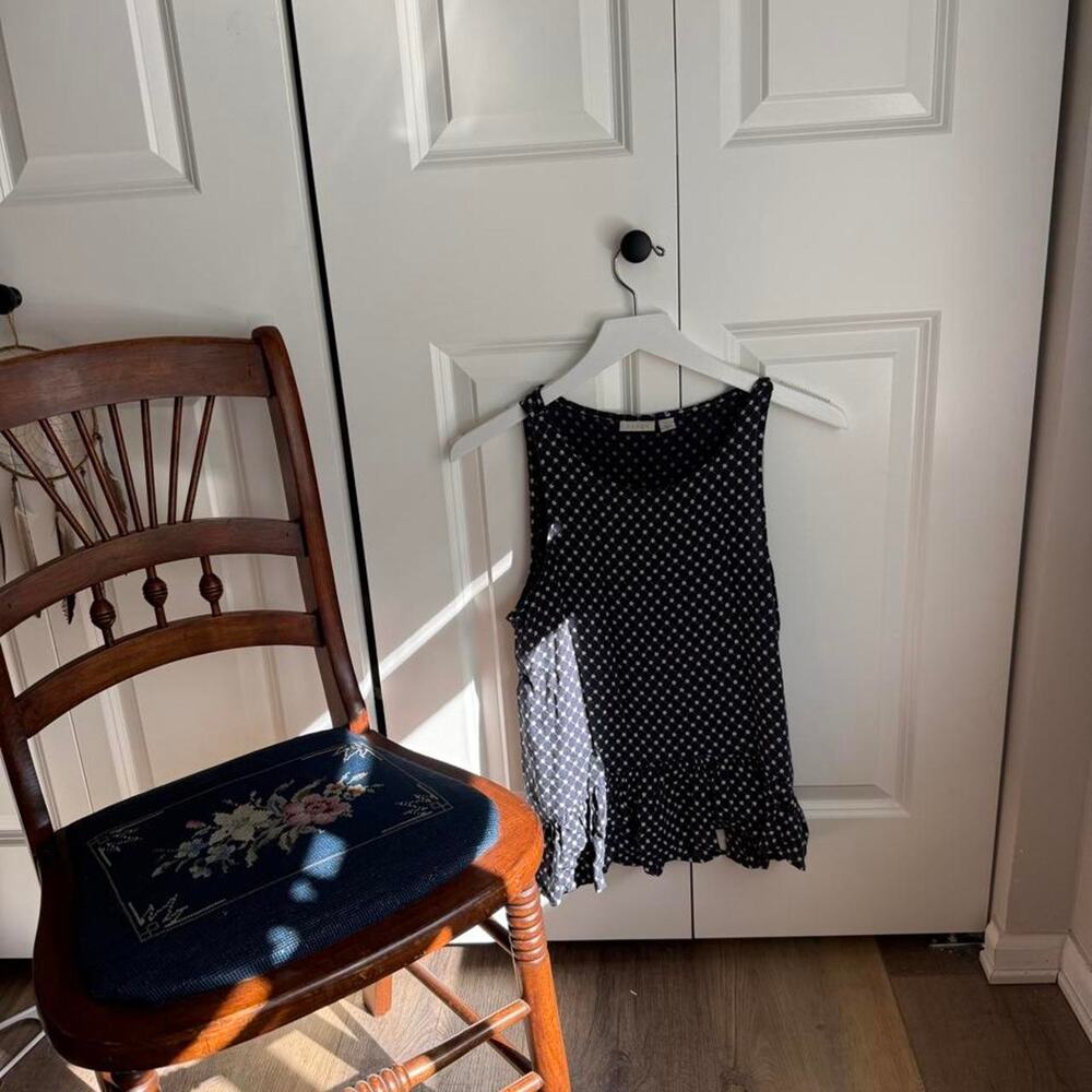 Hinge (Nordstrom Brand!) white and black polka Blouse